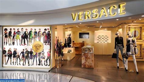 shoe factory client versace|Versace returns orders.